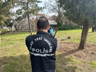 Uşak&rsquo;ta parkta erkek cesedi bulundu
