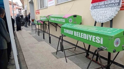 Uşak&rsquo;taki kazada hayatını kaybeden 4 kişilik aile toprağa verildi
