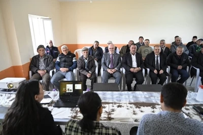 Uşak Üniversiteli akademisyenler Yeniköy halkı ile buluştu
