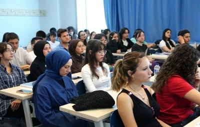 Uşak Üniversitesinde ilk derslerde Gazze konuşuldu
