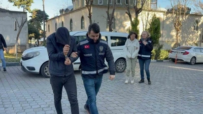 &Uuml;ş&uuml;y&uuml;nce girdikleri evden 50 bin liralık televizyon &ccedil;aldılar
