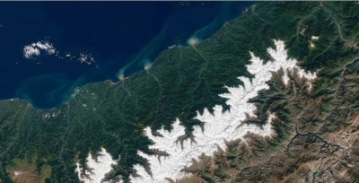 Uydu görüntülerinde Kaçkarlar’daki kar ve Karadeniz’e selle taşınan toprak kütleleri dikkat çekti
