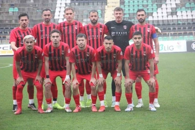 &Uuml;yelerden Denizli İdman Yurdu y&ouml;netimine istifa &ccedil;ağrısı
