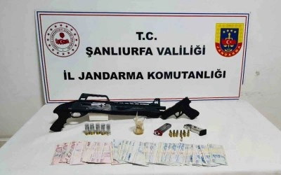 Uyuşturucu operasyonunda aranan 2 kişi yakalandı