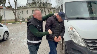 Uyuşturucu ticareti ş&uuml;phelisi adliyeye sevk edildi

