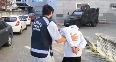 Uyuşturucudan 16 yıl 8 ay hapis cezası olan şahıs yakalandı
