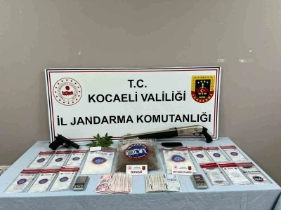 Uyuşturucunun şifresini jandarma çözdü

