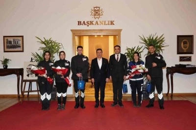 Uyuşturucuya ge&ccedil;it vermeyen ekibe Başkan Aras&rsquo;tan &ouml;d&uuml;l
