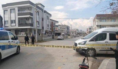 Uzaklaştırma kararını kaldırttığı kocası tarafından bı&ccedil;aklanan kadın ağır yaralandı
