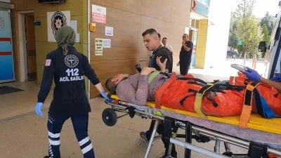 Üzerine sunta düşen işçinin bacakları kırıldı

