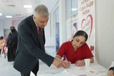 Uzman Doç. Dr. Dişli: &quot;Nakillerle birçok hasta hayata tutunmaktadır&quot;
