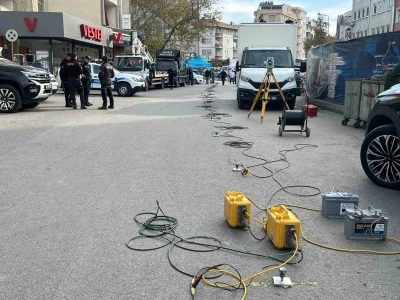 Uzman ekipler, Gebze’de &quot;sismik yansıma&quot; ile yerin metrelerce altını inceliyor
