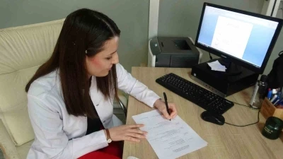 Uzmandan Ramazan uyarısı: İftarda yapılan bu hata v&uuml;cudu şoka sokuyor

