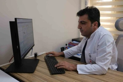Uzmanlar uyardı: "G&uuml;neş &ccedil;arpmasına dikkat edin"
