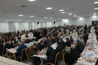 Uzuntarla&rsquo;da il&ccedil;e protokol&uuml; ve vatandaşlar iftar sofrasında bir araya geldi
