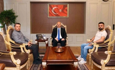 Vali Abdullah K&uuml;&ccedil;&uuml;k&rsquo;e basın mensuplarından ziyaret
