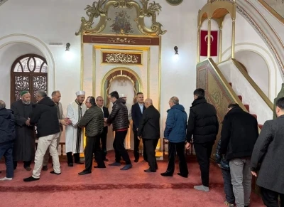Vali Akbıyık bayram namazını Menteşe&rsquo;de kıldı
