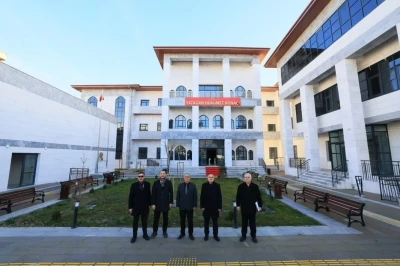 Vali Akbıyık, Yatağan H&uuml;k&uuml;met Konağı&rsquo;nı inceledi
