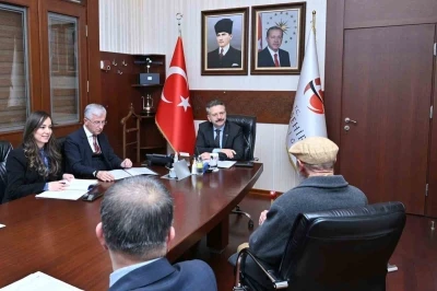 Vali Aksoy, onlarca Halk Günü’nde yüzlerde vatandaşı dinledi
