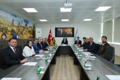 Vali Aktaş istihdamın &ouml;nemine dikkat &ccedil;ekti
