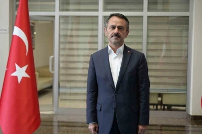 Vali Aktaş, kamu personeliyle bayramlaştı: "Ekipler 9 g&uuml;n boyunca sahada olacak"
