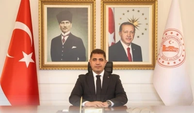 Vali Aslan, &quot;Milletimiz hürriyet ve istiklalini canı pahasına korumuştur&quot;
