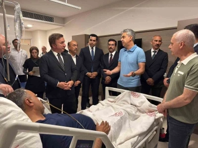 Vali Aydoğdu, Başkan El&ccedil;i&rsquo;nin sağlık durumu hakkında bilgi aldı
