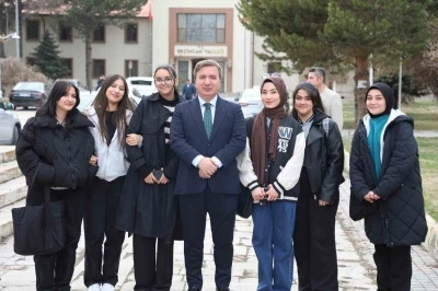 Vali Aydoğdu&rsquo;dan gen&ccedil;lere umut dolu mesaj
