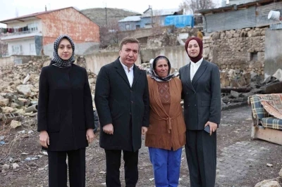 Vali Aydoğdu&rsquo;dan Tercan&rsquo;da hane ziyaretleri
