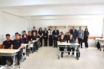 Vali Aydoğdu&rsquo;dan YKS&rsquo;ye hazırlanan &ouml;ğrencilere başarı dileği
