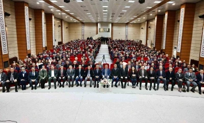 Vali Aydoğdu: "Bilgi her yerden &ouml;ğrenilir, irfan rehberlikle kazanılır"
