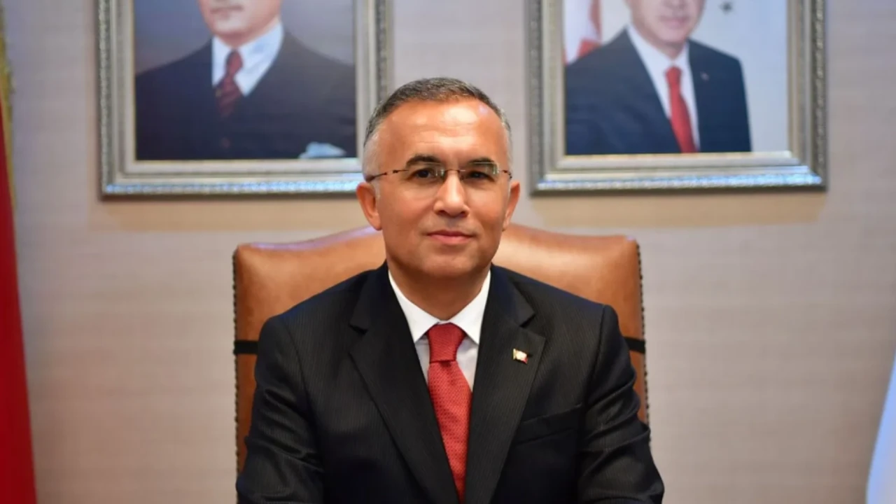 Vali &Ccedil;eber'den 60 Firmaya Tebrik