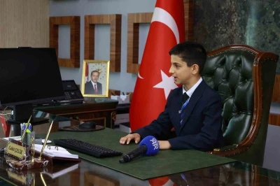 Vali &Ccedil;elik makamını Muhammed Selim&rsquo;e devretti
