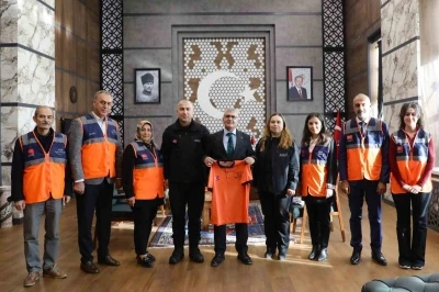 Vali Çelik: &quot;AFAD gönüllüleri toplumun güçlü dayanağıdır&quot;
