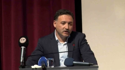 Vali &Ccedil;i&ccedil;ek: "Talas, neresine giderseniz gidin sizinle konuşan bir yer"
