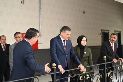 Vali Çiftçi brifing aldı
