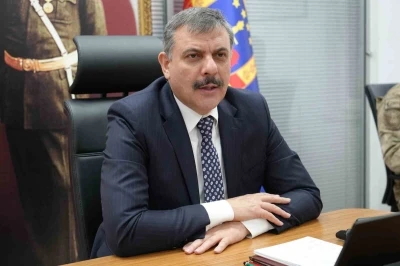 Vali Çiftçi; &quot;Erzurum’da sokak hayvanları sorunu kalmayacak &quot;
