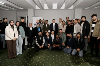Vali Çiftçi, Uluslararası öğrencilerle biraraya geldi
