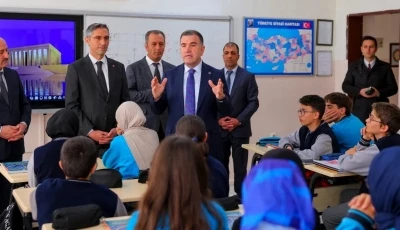 Vali Eldivan’dan gençlere: &quot;Zamanı verimli kullanın&quot;
