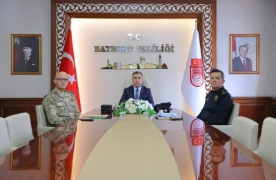 Vali Eldivan G&uuml;venlik ve Koordinasyon Toplantısı&rsquo;na katıldı
