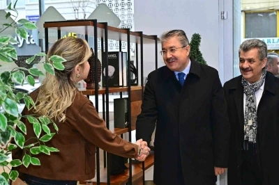 Vali Erdin&ccedil; Yılmaz haftaya esnaf ziyaretiyle başladı
