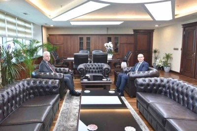 Vali G&uuml;l, Başsavcı Mehmet Beşir G&uuml;ven&rsquo;i ziyaret etti
