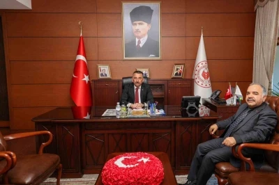 Vali Hacıbektaşoğlu, İl M&uuml;ft&uuml;s&uuml; Demir&rsquo;i kabul etti
