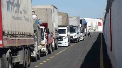 Vali Kalaylı: "G&ouml;n&uuml;ll&uuml; d&ouml;n&uuml;ş s&uuml;re&ccedil;leri kesintisiz devam ediyor"

