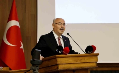 Vali Köşger: &quot;Dünyadaki savaşların üçüncü sebebi enerji&quot;
