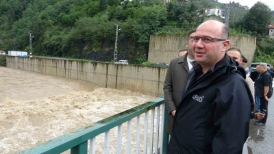 Vali Mehmet Fatih Serdengeçti: &quot;Giresun’da sel ve heyelanlar nedeniyle 20 köye ulaşım sağlanamıyor&quot;
