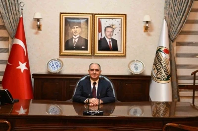 Vali Özkan: &quot;Kahraman ecdadımızın emanetine sahip çıkıyoruz&quot;
