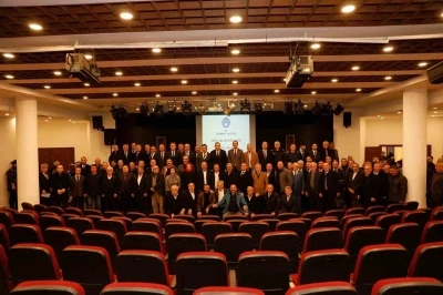 Vali Şahin Ak&ccedil;aabat&rsquo;ta muhtarlarla buluştu
