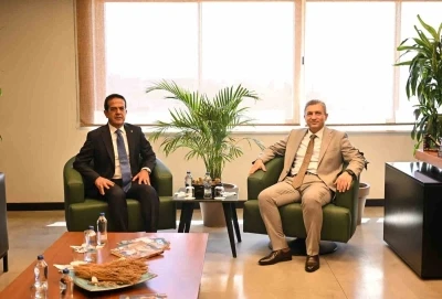 Vali Şahin: &quot;Çiftçi gülerse tüm ülke güler&quot;
