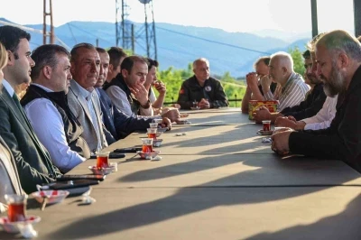 Vali S&ouml;zer, Ciciler K&ouml;y&uuml;&rsquo;nde incelemelerde bulundu
